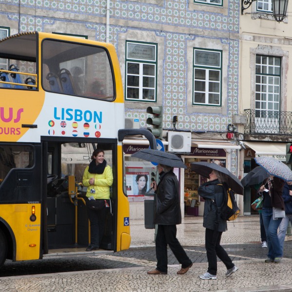 24 touristische Aufnahmen aus Lissabon