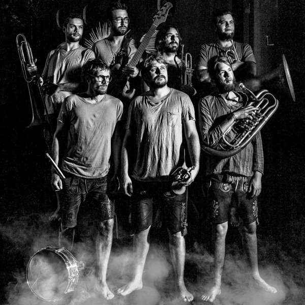 La Brass Banda, Around The World