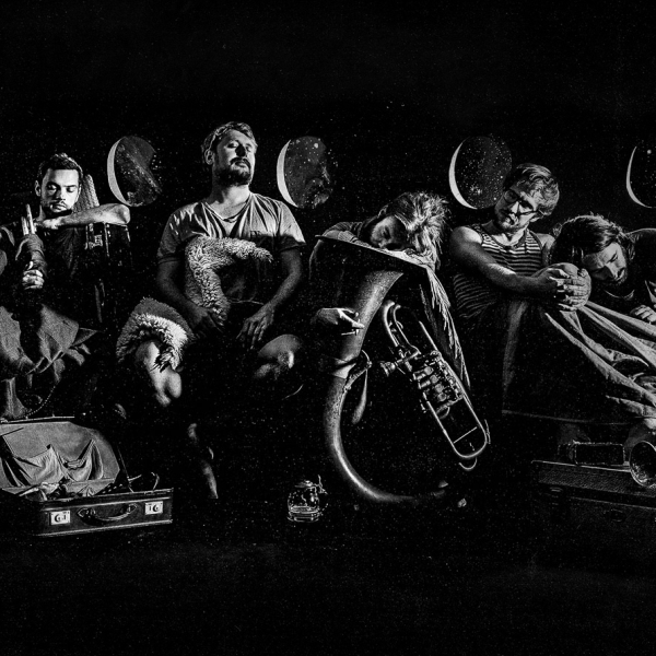 La Brass Banda, Around The World