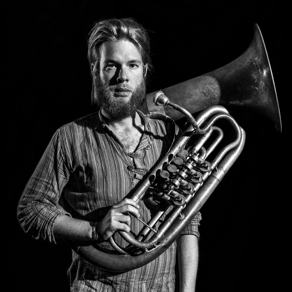 La Brass Banda, Around The World