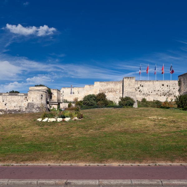 Faraway Friends, Architecture twin town Caen, France