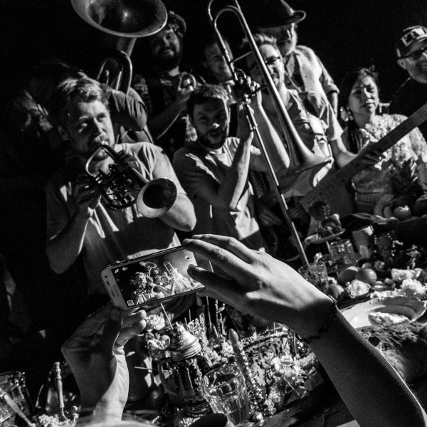 La Brass Banda, Videodreh: Indian Explosion, Making of